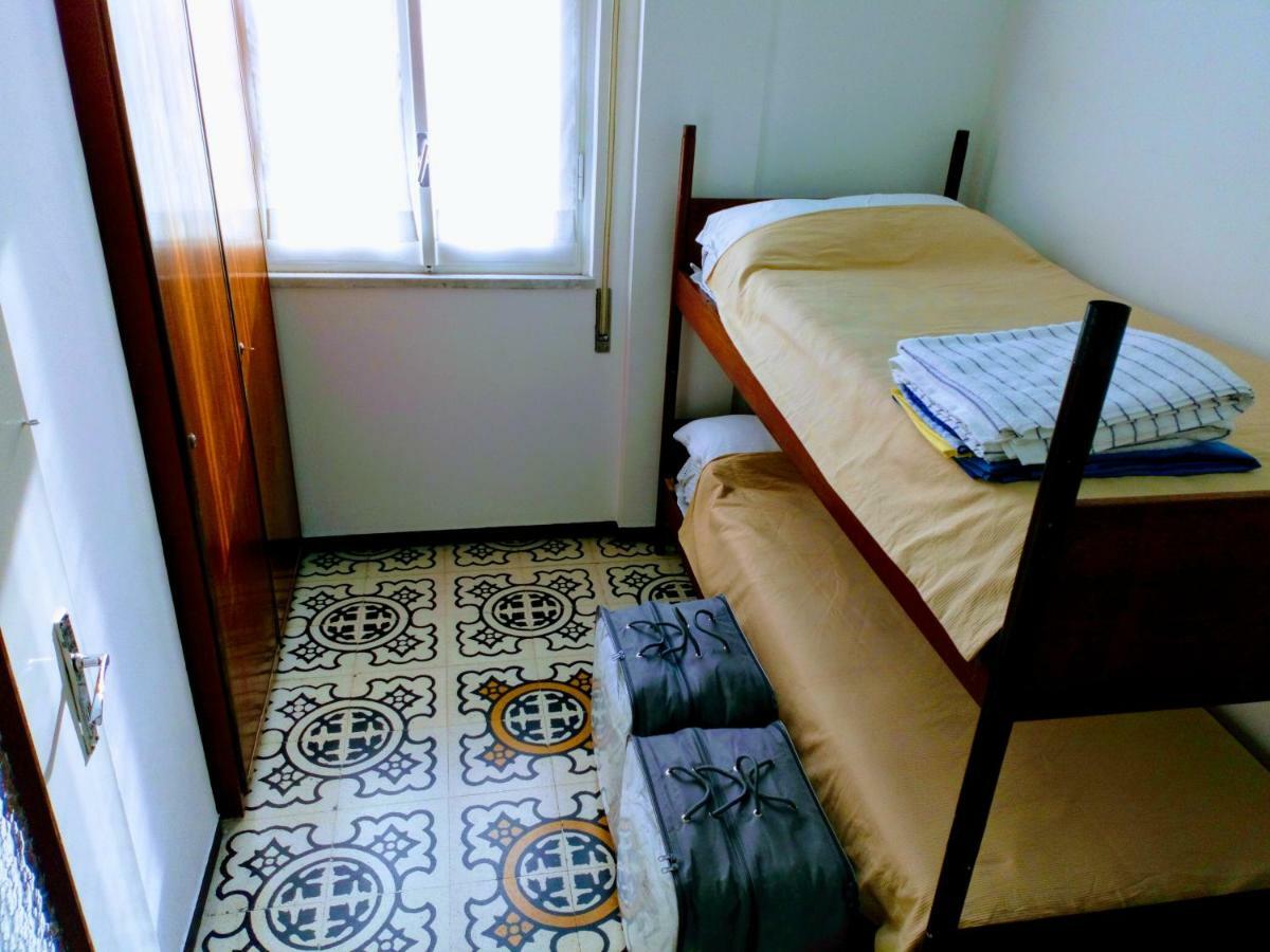 Casa Di Claude Con Posto Auto Lägenhet Finale Ligure Exteriör bild