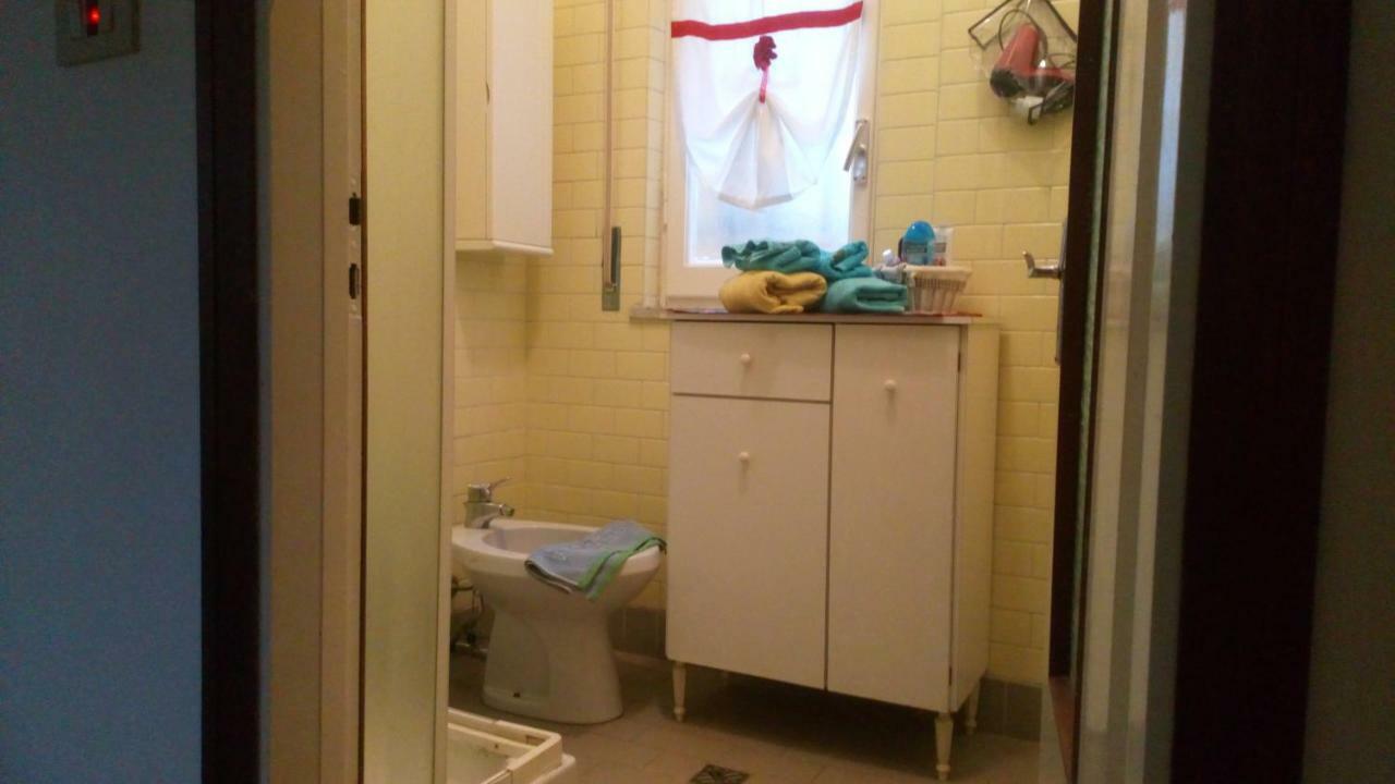 Casa Di Claude Con Posto Auto Lägenhet Finale Ligure Exteriör bild